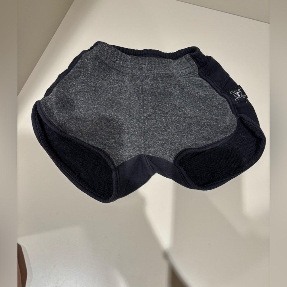 Nununu boys cotton sweatshorts shorts 2-3 grey black